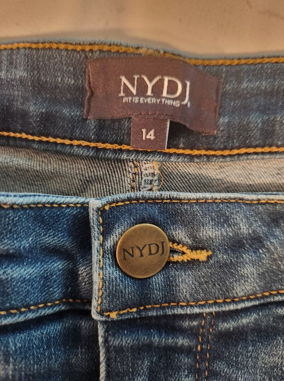 NYDJ Teresa Jean Sz 14 - Picture 6 of 15